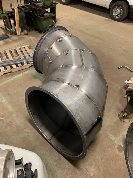 Fabricated duct elbow
